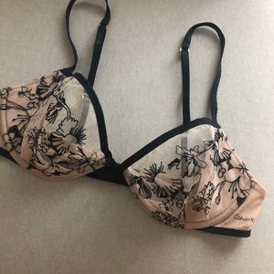 CALVIN KLEIN lace bra